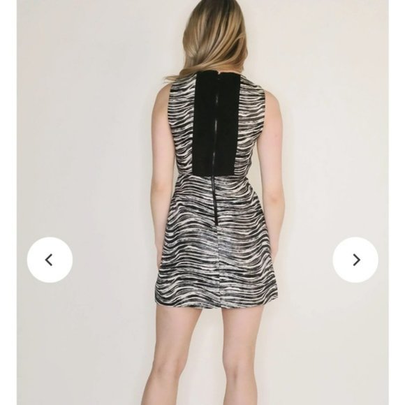 Nwt Alice & Olivia mini dress size 6 - Picture 2 of 6